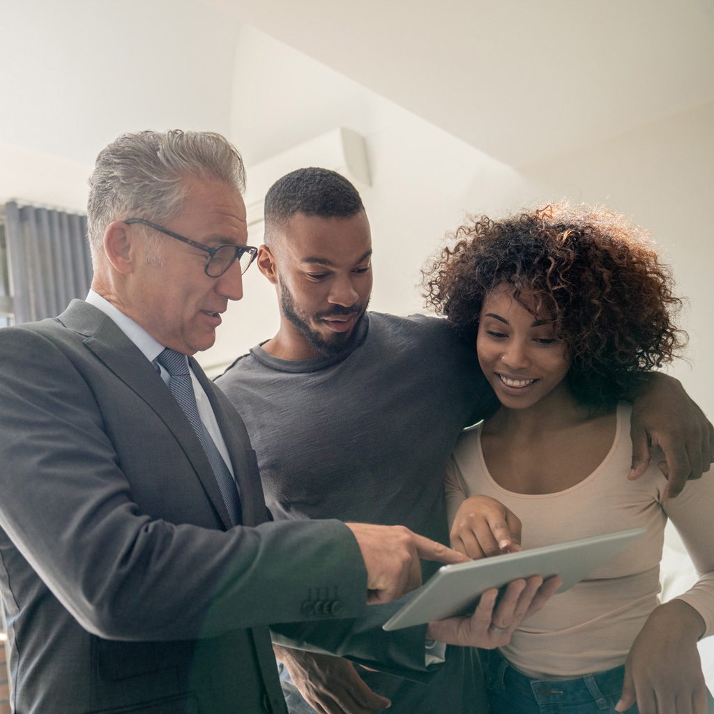 Real Estate Agent with the Customer