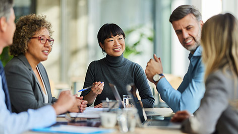 Discussion with certified real estate agents